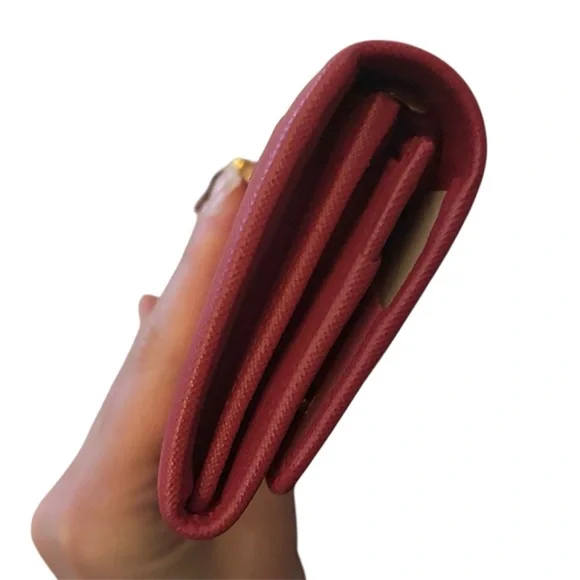 Prada Long Wallet in vibrant Peony w/ gold logo detail, has authenticity card - Picture 4 of 5